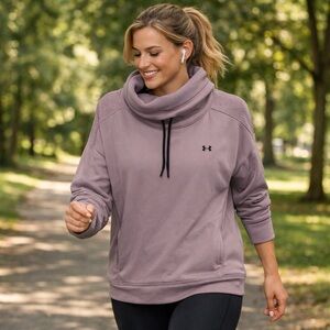 Under Armour Women’s Athletic Long Sleeve Top Size Large